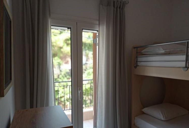 Hermes Holiday Home In The Port Of Sivota ภายนอก รูปภาพ
