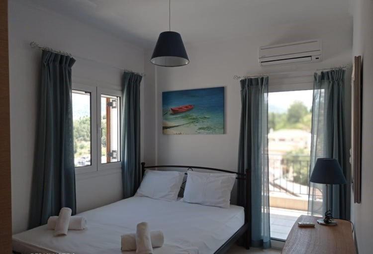 Hermes Holiday Home In The Port Of Sivota ภายนอก รูปภาพ