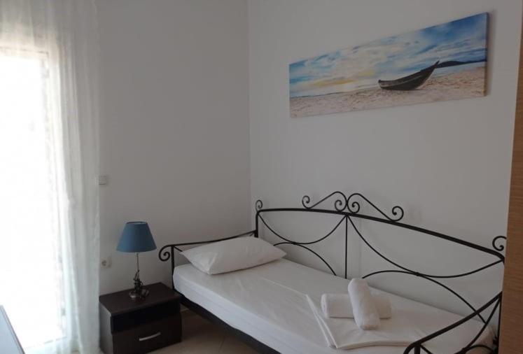 Hermes Holiday Home In The Port Of Sivota ภายนอก รูปภาพ