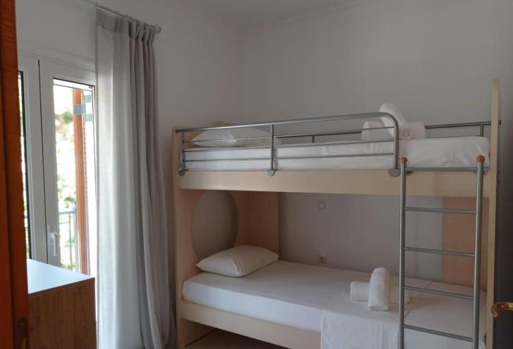 Hermes Holiday Home In The Port Of Sivota ภายนอก รูปภาพ